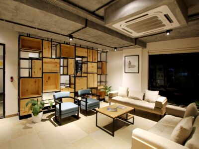 Skillfully design and build wardrobes that maximize storage space